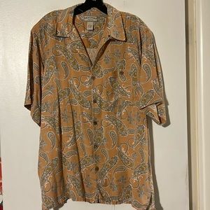 Boca Classics men’s 100% silk paisley peach/gray short sleeve shirt